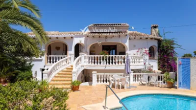 Villa in Entrepinos photo 35