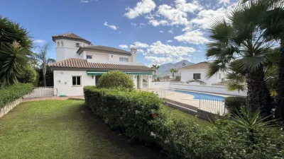 Chalet in Coín photo 2