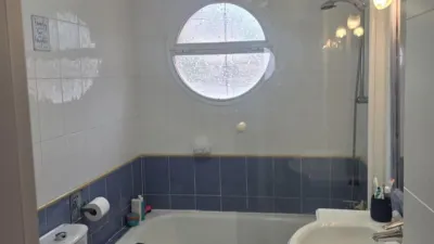 Casa adosada en alquiler en San Bernabé, San Bernabé (Algeciras) de 1.000 €<span>/mes</span>