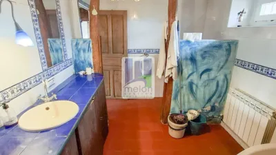 House on Humienta Street photo 30