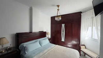 Duplex in Lora del Río photo 9