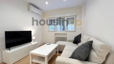 Apartamento en alquiler en Calle de Ibiza, cerca de Calle de Maiquez - Imagen 3
