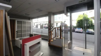 Local comercial en alquiler en Betanzos - Vista 3
