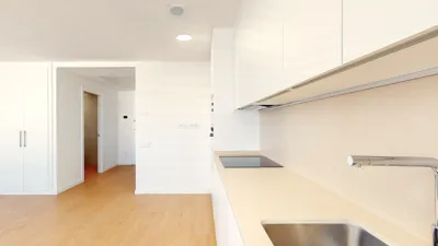 Piso en alquiler en Calle Plaza Salesianos, Número Sin Informacion, Ensanches - Zabalguneak (Pamplona - Iruña) de 1.200 €<span>/mes</span>