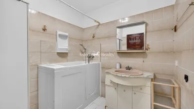Apartment on Calle de La Te, No. S/N photo 7