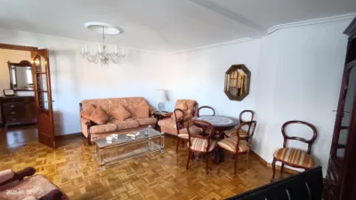 Piso en alquiler en Calle Eloy Caravera, Centro (Avilés) de 950 €<span>/mes</span>