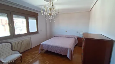 Piso en alquiler en Calle Eloy Caravera, Centro (Avilés) de 950 €<span>/mes</span>