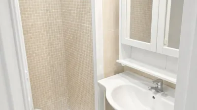 Apartment on Calle de Alemania photo 7