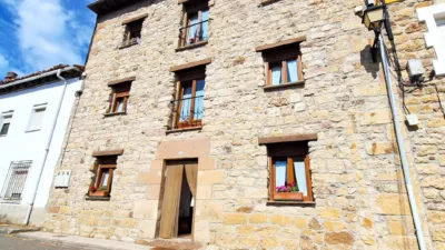 House on Calle de los Comuneros photo 2