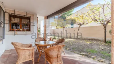 Chalet on Avinguda de la Ciutat, Girona photo 5