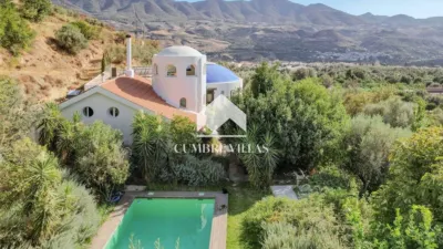 House in Near the Forest, Near Restaurants, Near the Centre, Countryside, Easy Access, Mountain Area, Cer photo 3