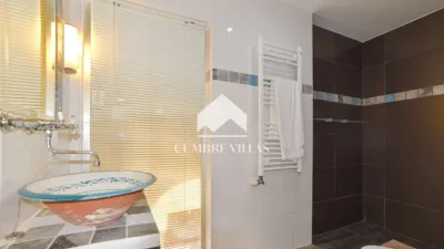 House in Near the Forest, Near Restaurants, Near the Centre, Countryside, Easy Access, Mountain Area, Cer photo 41