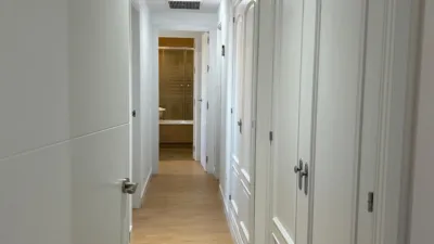 Piso en alquiler en Calle Hermes, Bellavista (Distrito Bellavista-La Palmera. Sevilla Capital) de 950 €<span>/mes</span>