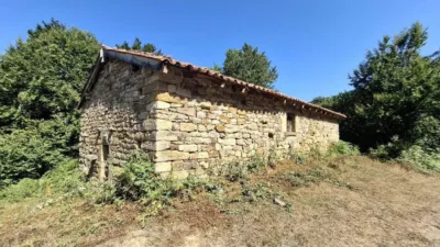 House on Bº Uznayo street, No. Information Not Available photo 2