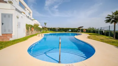 Apartamento en Doña Julia Golf Club photo 31
