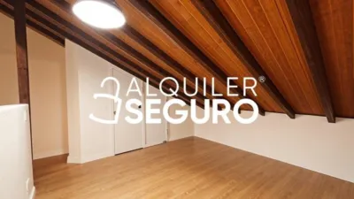 Piso en alquiler en Centro - Imagen 2