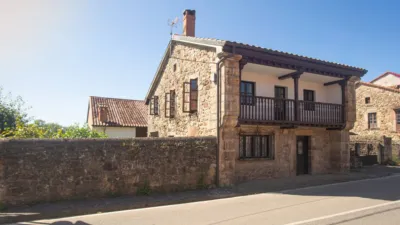 House on Calle Pb Mazcuerras, No. 120 photo 2