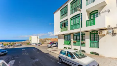 Apartment on La Arena Street photo 16