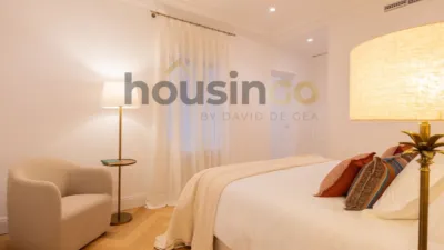 Apartment in Salamanca District photo 20