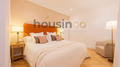 Apartment in Salamanca District photo 21