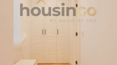 Apartment in Salamanca District photo 22