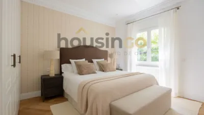 Apartment in Salamanca District photo 24