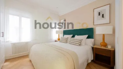 Apartment in Salamanca District photo 29