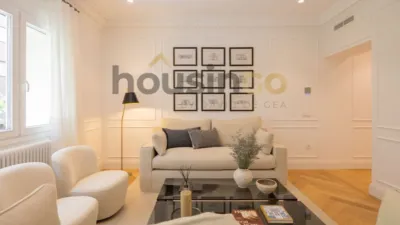 Apartment in Salamanca District photo 7