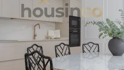 Apartment in Salamanca District photo 10