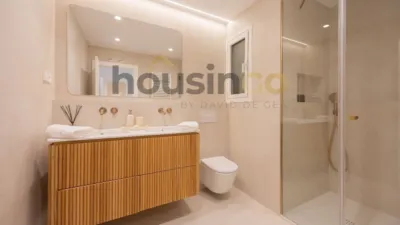 Apartment in Salamanca District photo 20
