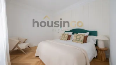 Apartment in Salamanca District photo 23