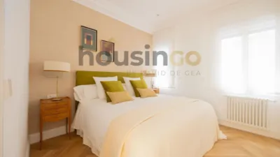 Apartment in Salamanca District photo 24