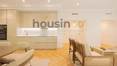 Apartment in Salamanca District photo 9