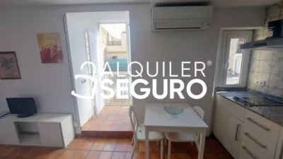 Piso en alquiler en Ciutat Vella - Imagen 4