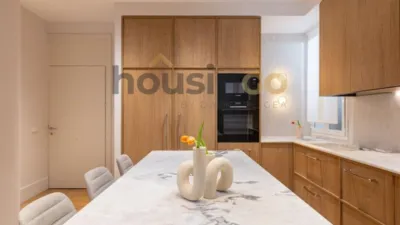 Apartment on Calle de Diego de León photo 16