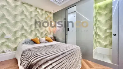 Apartment in Salamanca District photo 17