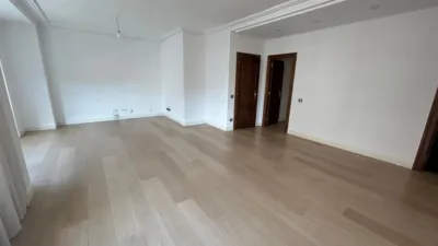 Piso en alquiler en Calle Cl Gran Via Juan Carlos I, Centro (Logroño) de 1.300 €<span>/mes</span>