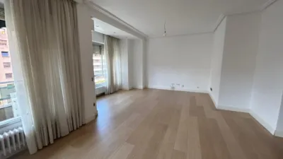 Piso en alquiler en Calle Cl Gran Via Juan Carlos I, Centro (Logroño) de 1.300 €<span>/mes</span>