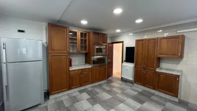 Piso en alquiler en Calle Cl Gran Via Juan Carlos I, Centro (Logroño) de 1.300 €<span>/mes</span>
