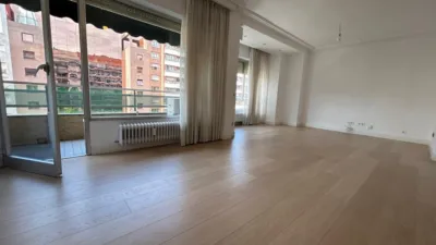 Piso en alquiler en Calle Cl Gran Via Juan Carlos I, Centro (Logroño) de 1.300 €<span>/mes</span>