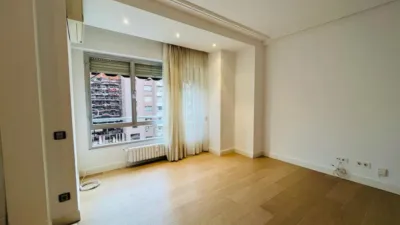 Piso en alquiler en Calle Cl Gran Via Juan Carlos I, Centro (Logroño) de 1.300 €<span>/mes</span>