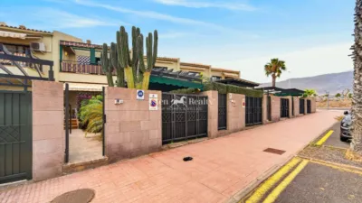 Apartment on Roque De Los Muchachos Street photo 2