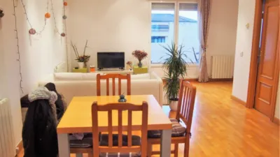 Piso en alquiler en Ensanches - Zabalguneak, Ensanches - Zabalguneak (Pamplona - Iruña) de 920 €<span>/mes</span>