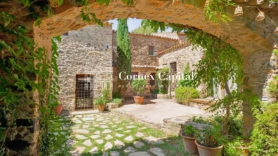 Rustic Finca in Camí de Vall-Llobrega photo 34