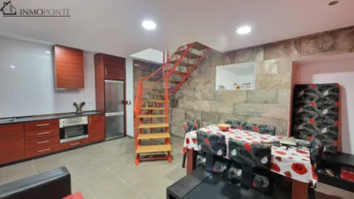Casa adosada en venta en Zona Monumental, Centro-Echegaray (Pontevedra Capital) de 210.000 €
