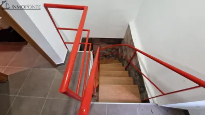 Casa adosada en venta en Zona Monumental, Centro-Echegaray (Pontevedra Capital) de 210.000 €