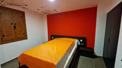 Casa adosada en venta en Zona Monumental, Centro-Echegaray (Pontevedra Capital) de 210.000 €