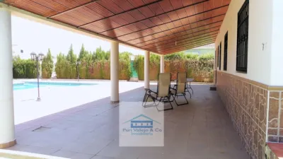 Chalet in La Carlota photo 18