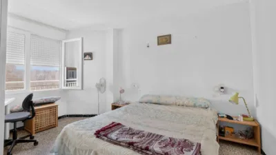 Apartment on the street photo 5