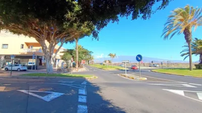 Piso en calle Gran Canaria, 54 photo 10